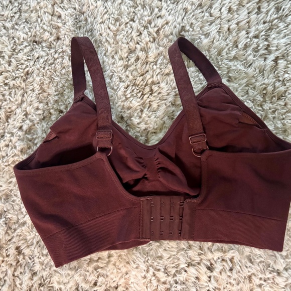 Bundle of 2 Kindred Bravely / Davy Piper Nursing Bras Size Small Busty - Picture 4 of 9